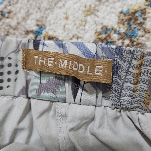 The Middle Tiered Ruffled Skirt - Picture 4 of 5